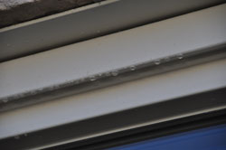 Vocht_boven_het_kozijn